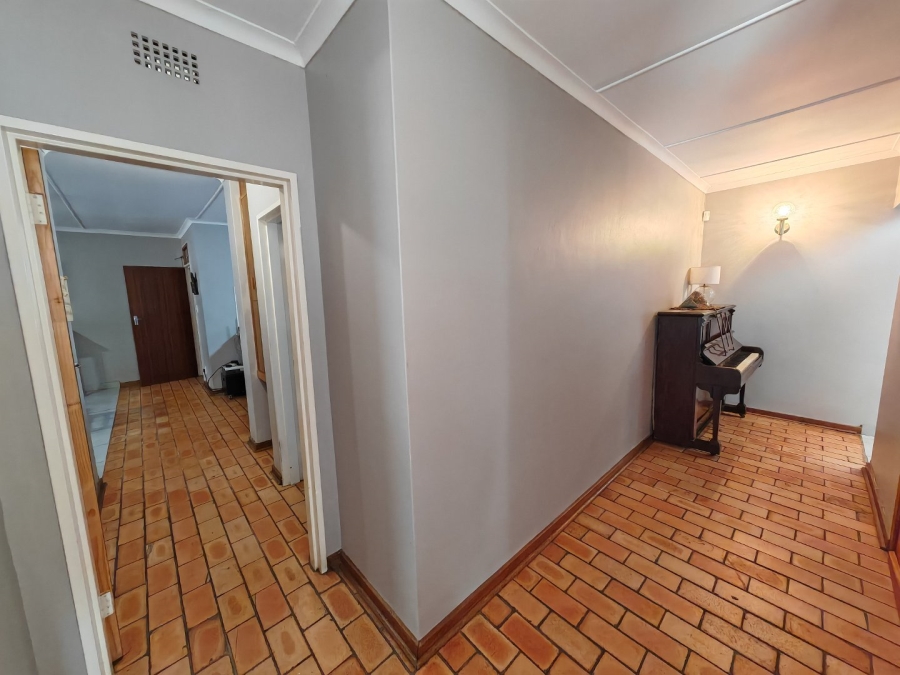 5 Bedroom Property for Sale in Heuwelsig Free State